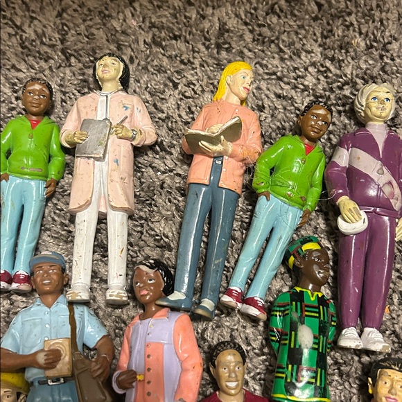 Assorted Kids Toy Figures - Mixed Colors - Picture 4 of 4